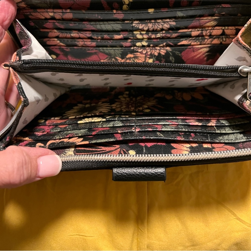 Sakroots wristlet - Picture 3 of 5